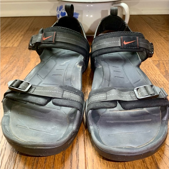 Vintage 90s Nike AGG sandals - Picture 1 of 10